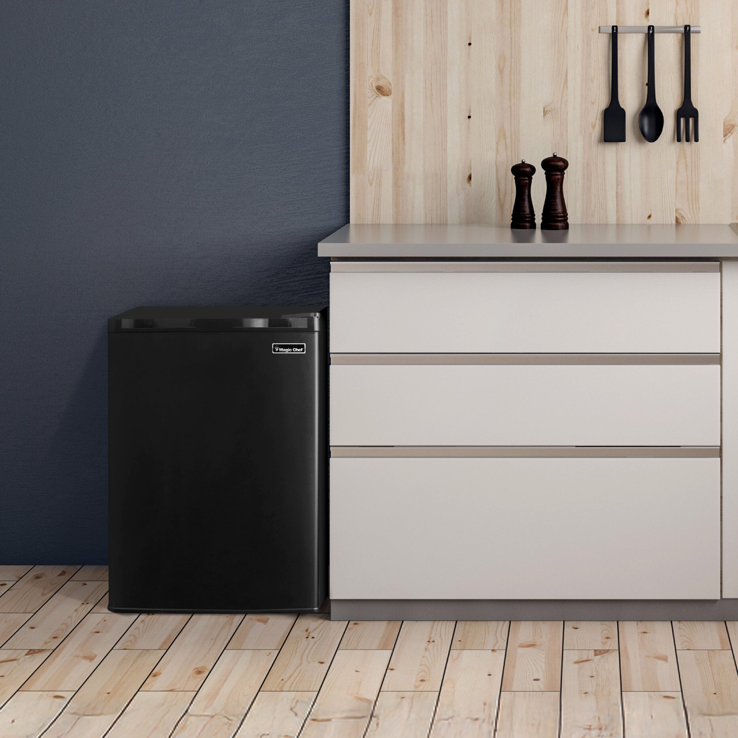 Magic Chef 2.6 Cu Ft Mini Fridge in Black Without Freezer | Energy Star Qualified | Black | 5 Year Warranty On Compressor | 2 Glass Shelves  | Reversible Door | Easy Installation image 11