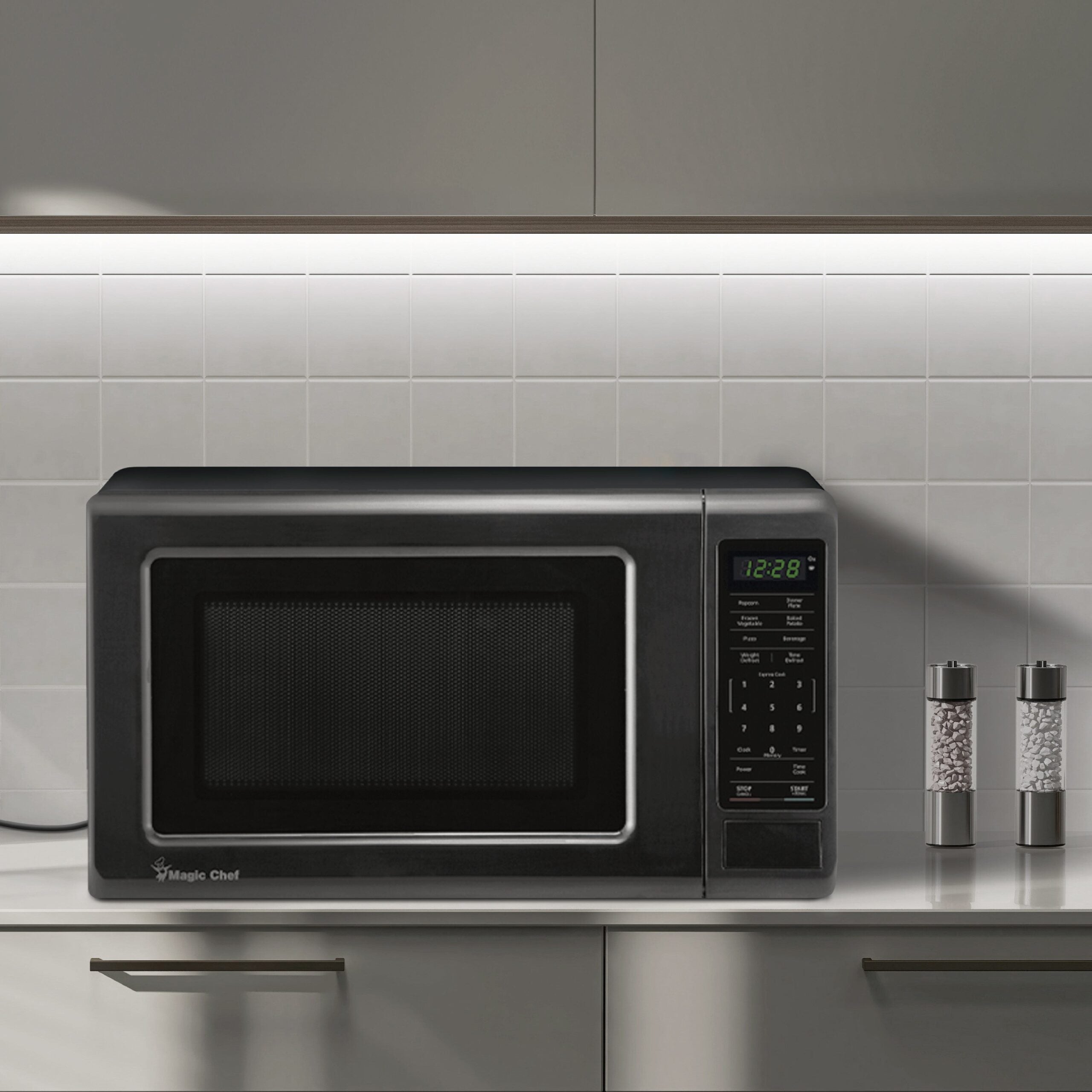 Magic Chef 0.7 Cu. Ft Countertop Microwave | 700 Watt | Black Color | Digital Display | 6 Auto Cooking Modes | Child Lock | Auto Defrost Modes | 10 Power Levels image 8