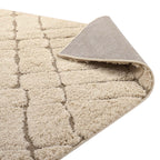 Jubilant Verona Abstract Geometric Shag 5x8 Area Rug | Creame and Beige | Shag Weave Of 1.18 Inches | Gripping Jute Fabric Underside | Soft High Density Polypropylene image 4
