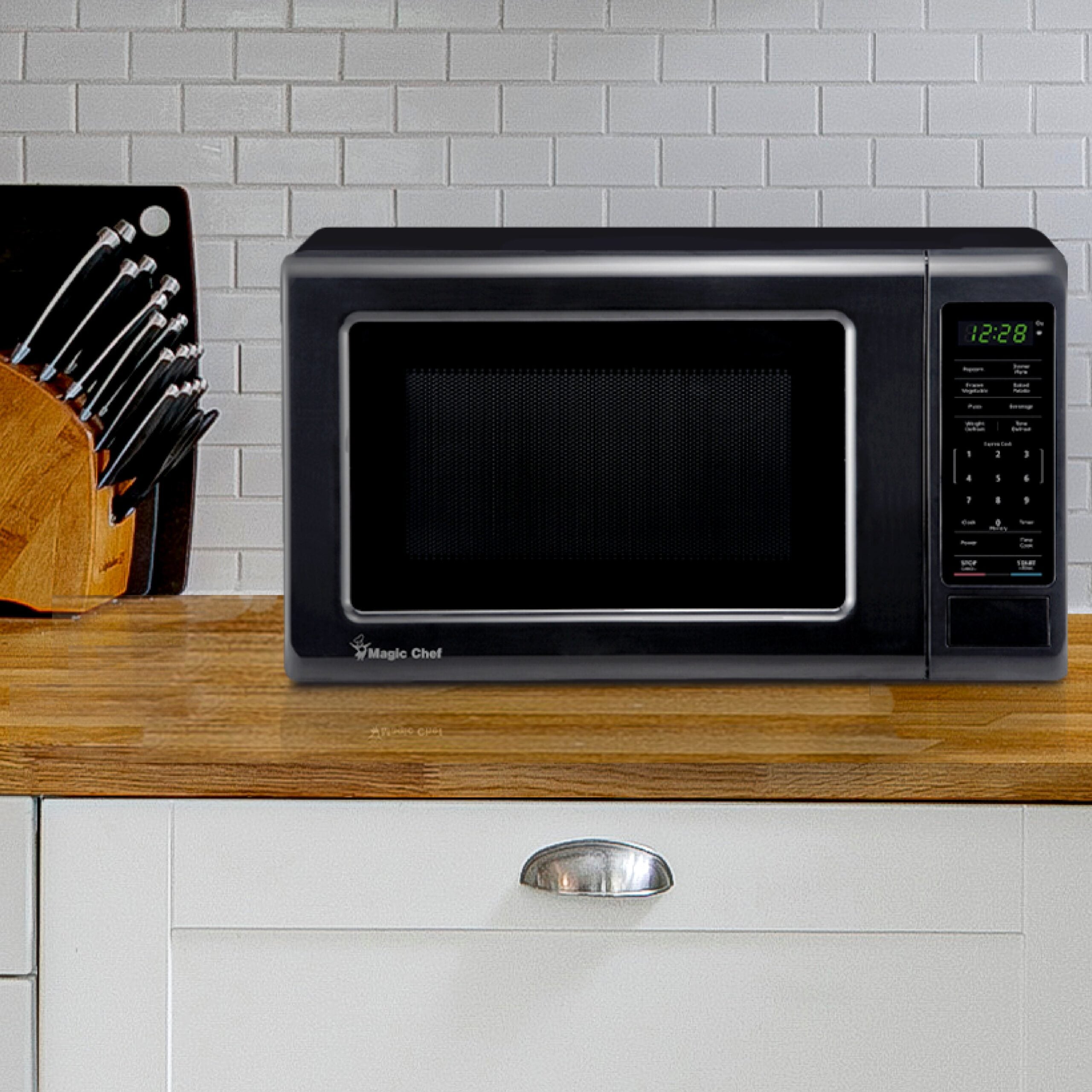 Magic Chef 0.9 Cu. Ft Countertop Microwave | 900 Watt | Black | 6 Auto Cooking Modes | Child Lock | Digital Display | 10 Power Levels |  8 Years Warranty On Magnetron image 3