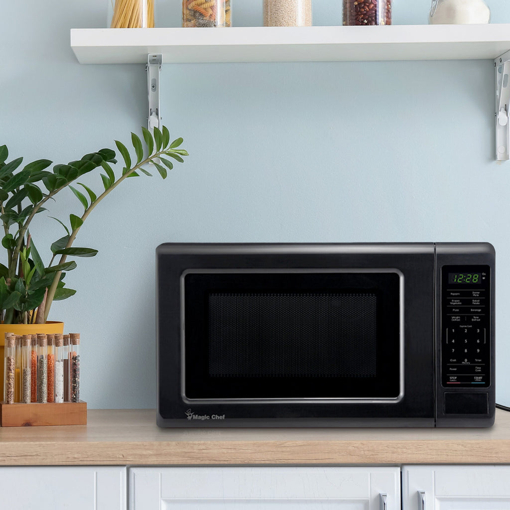 Magic Chef 0.7 Cu. Ft Countertop Microwave | 700 Watt | Black Color | Digital Display | 6 Auto Cooking Modes | Child Lock | Auto Defrost Modes | 10 Power Levels image 5